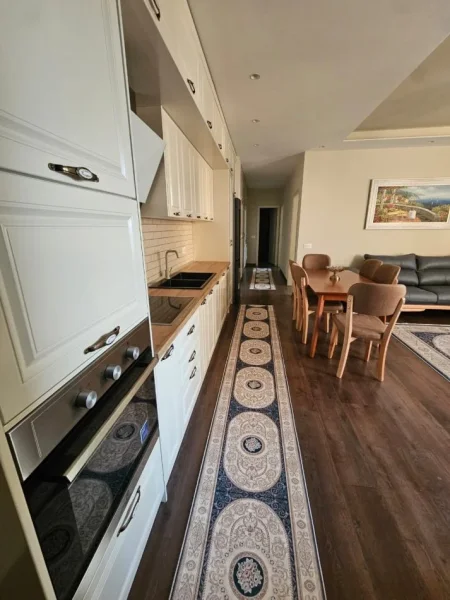 Tirane, jepet me qera apartament 2+1 Kati 3, 87 m² 700 € (Petro Nini Liarasi)