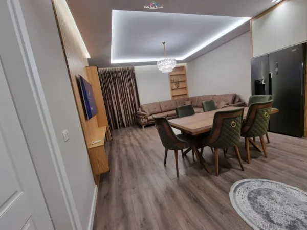 Tirane, jepet me qera apartament 2+1 Kati 2, 114 m² 1.000 € (ali demi)
