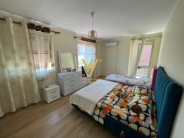 Tirane, shitet apartament 3+1+Ballkon Kati 6, 175 m² 270.000 € (LIQENI I THATE)