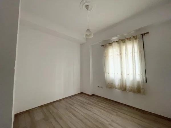 Tirane, jepet me qera apartament 2+1 Kati 3, 70 m² 330 € (Astir)