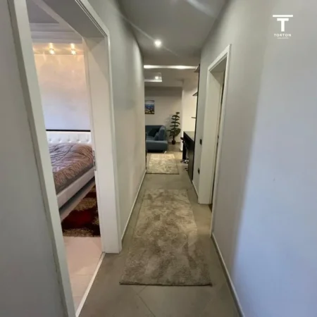 JEPET ME QIRA, APARTAMENT 2+1, 110 M2, KOPSHTI ZOOLOGJIK, TIRANË, 900 EUR/MUAJ