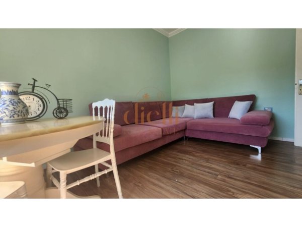 Tirane, Qira apartament 2+1+Ballkon Kati 3, 57.2 m² 500 € (Rruga Elbasanit)