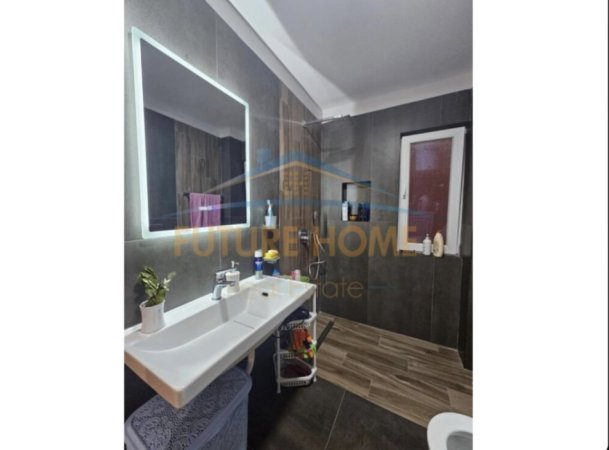 Tirane, shitet apartament 2+1 Kati 5, 80 m² 128.000 € (Tregu Elektrik)