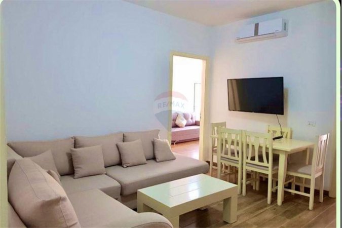 Shqiperi, jepet me qera apartament 2+1 Kati 4, 80 m² 450 € (Thanas ziko)