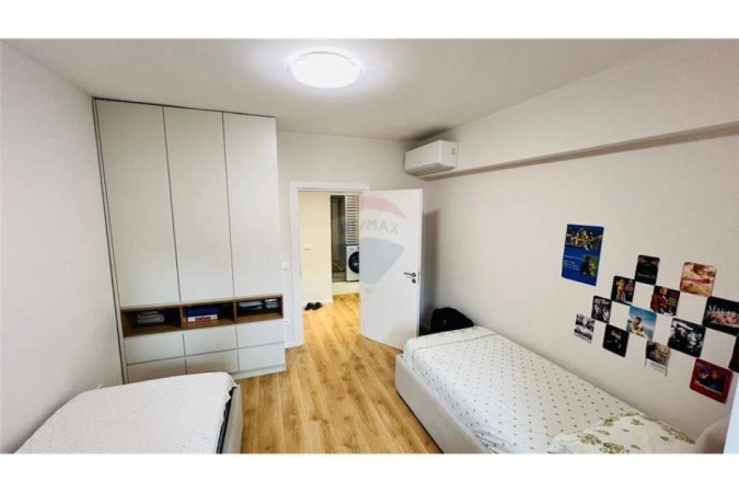 Shqiperi, jepet me qera apartament 2+1+Ballkon Kati 4, 114 m² 1.001 € (Qender)