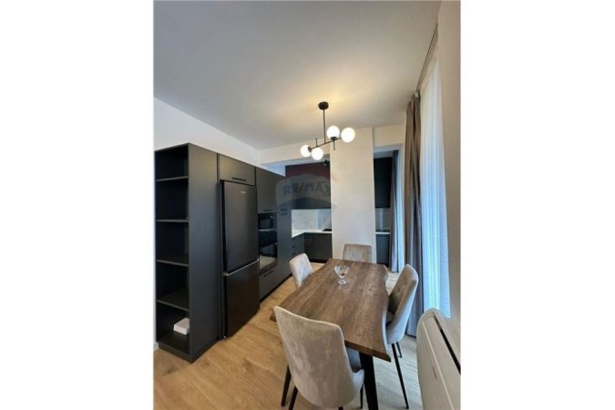 Shqiperi, jepet me qera apartament 2+1+Ballkon Kati 3, 114 m² 1.000 € (Te Selvia)