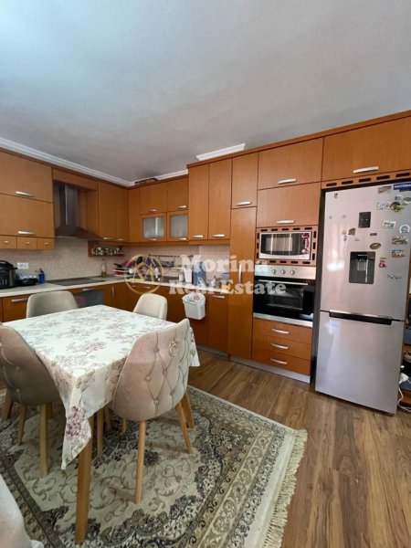 Tirane, jepet me qera apartament 1+1 Kati 7, 80 m² 500 € (Don Bosko)
