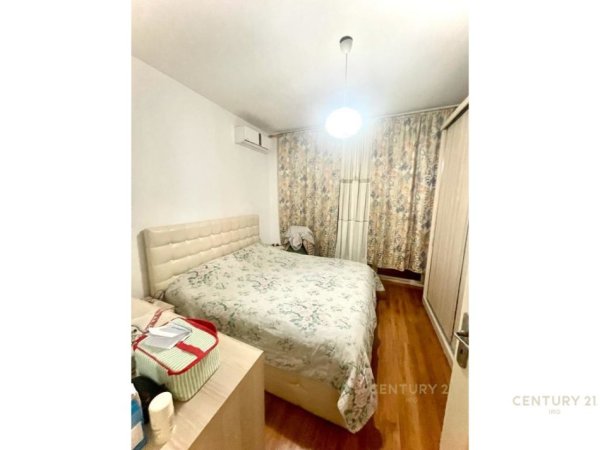 Tirane, jepet me qera apartament 2+1 Kati 4, 80 m² 450 € (gjimnazi partizani)