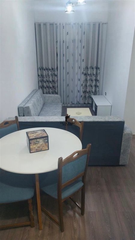 Tirane, shitet apartament 1+1+Ballkon Kati 3, 53 m² 67.000 € (FRESKU)