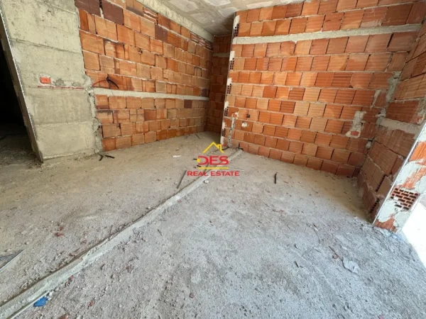 Vlore, shitet garsonier Kati 3, 73 m² 131.580 € (Rruga Sali Vranishti)