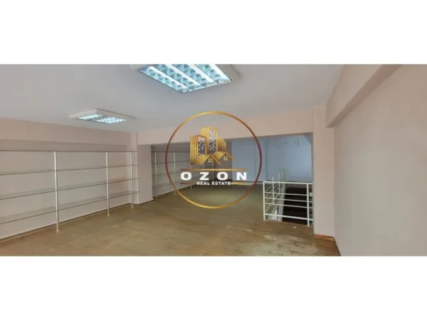 Ambient Biznesi Duplex me Qira pranë Rrugës së Elbasanit!