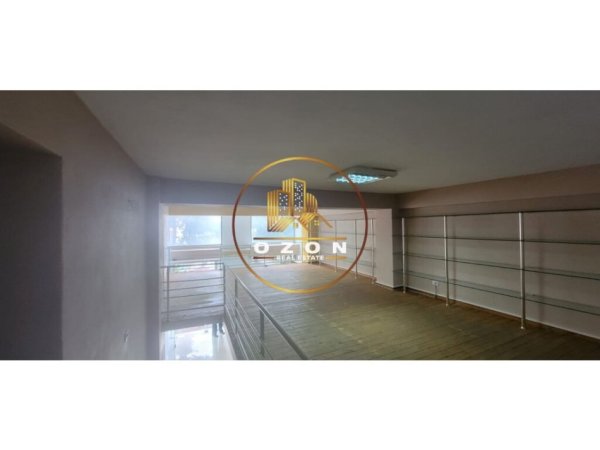 Ambient Biznesi Duplex me Qira pranë Rrugës së Elbasanit!
