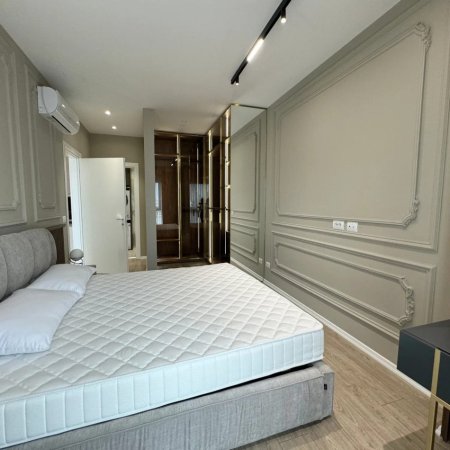 Tirane, jepet me qera apartament 2+1+Aneks+Ballkon Kati 11, 110 m² 1.400 € (rruga e Kavajes)