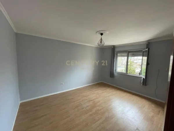 Tirane, shitet apartament 1+1+Ballkon Kati 3, 63 m² 95.000 € (Perballe Delijorgjit)