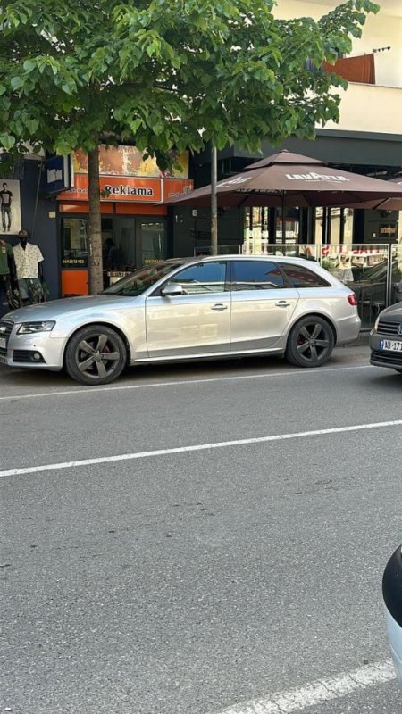 Durres, shitet makine Audi a4 Nafte, gri metalizato automatik Klima 234.000 km