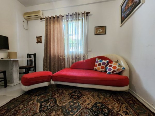 Tirane, jepet me qera apartament 1+1 Kati 1, 50 m² 400 € (5 Maj)