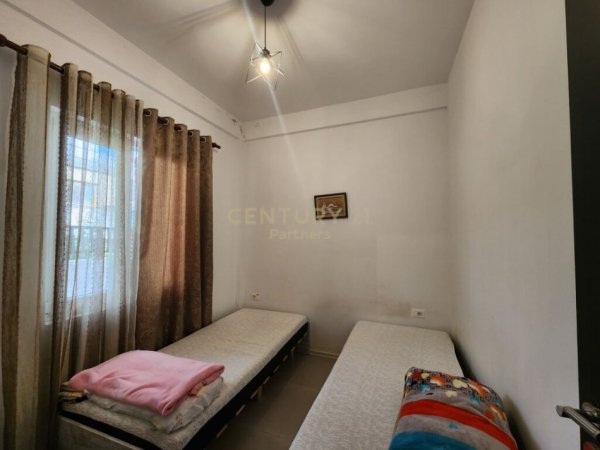 Tirane, jepet me qera apartament 1+1 Kati 1, 50 m² 400 € (5 Maj)