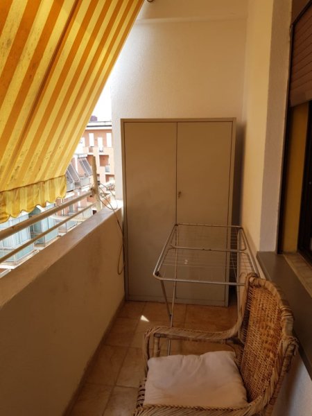 Tirane, jepet me qera apartament 3+1+Ballkon Kati 6, 100 m² 700 € (Mine Peza)