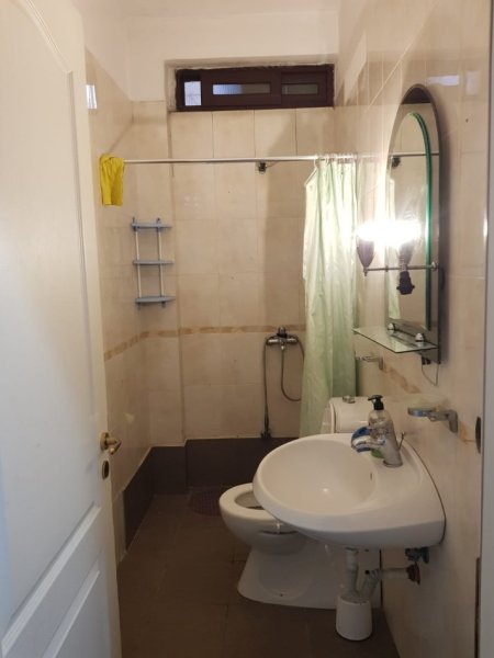 Tirane, jepet me qera apartament 3+1+Ballkon Kati 6, 100 m² 700 € (Mine Peza)