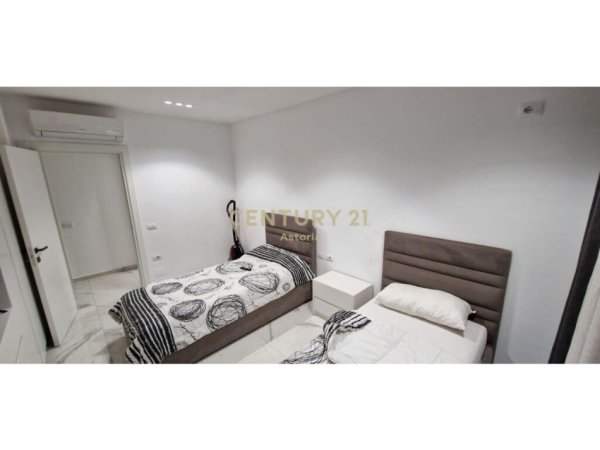 Tirane, jepet me qera apartament 2+1 Kati 4, 98 m² 750 € (Ish Hipoteka)