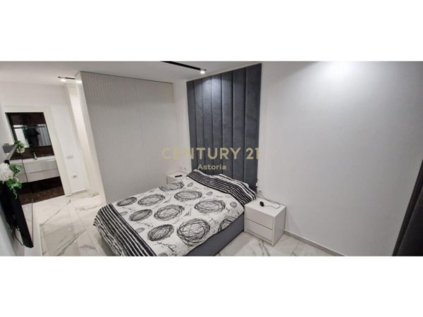Tirane, jepet me qera apartament 2+1 Kati 4, 98 m² 750 € (Ish Hipoteka)