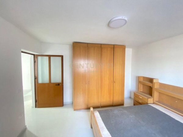 Tirane, jepet me qera apartament 2+1 Kati 0, 120 m² 400 € (Bulevardi i Ri)