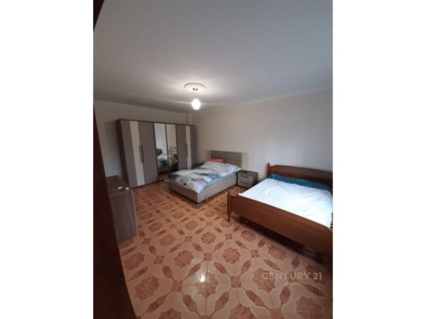 Tirane, jepet me qera apartament 2+1 Kati 1, 100 m² 401 € (Jordan Misja)