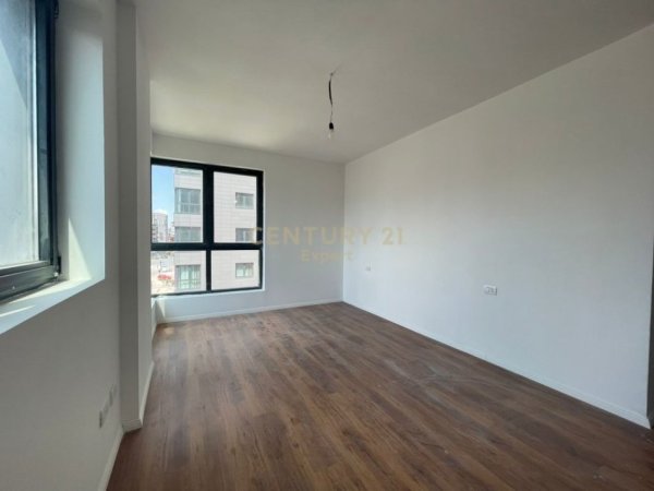 Tirane, jepet me qera apartament 2+1+Ballkon Kati 3, 107 m² 450 € (Astir)