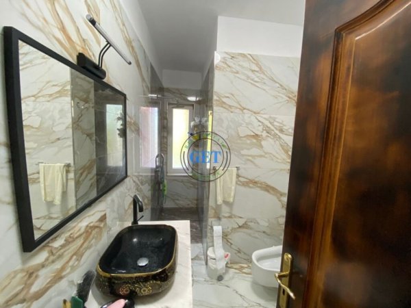 Durres, jepet me qera apartament 2+1+Aneks+Ballkon Kati 1, 100 m² 400 € (Vollga)