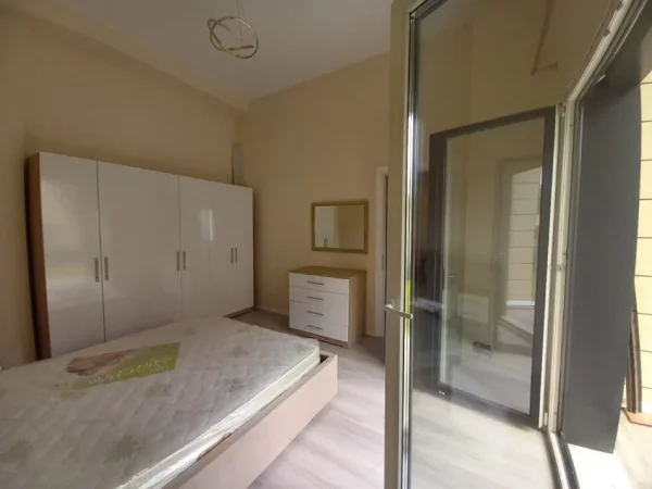 Tirane, jepet me qera apartament 1+1+Ballkon Kati 0, 60 m² 530 € (Kodra e Diellit)