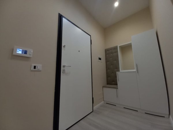 Tirane, jepet me qera apartament 1+1+Ballkon Kati 0, 60 m² 530 € (Kodra e Diellit)