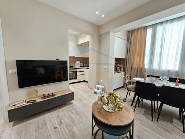 Durres, shitet apartament 2+1 Kati 3, 81 m² 134.000 € (LAGJA 3, DURRES)