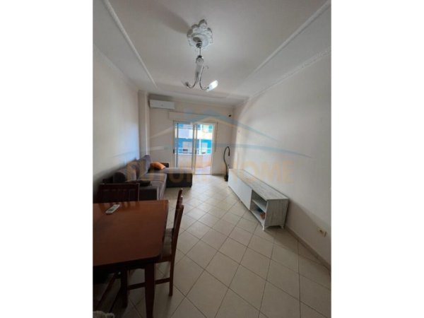 Durres, shitet apartament 1+1 Kati 3, 69 m² 70.000 € (GOLEM,DURRES)