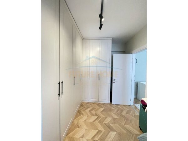 Tirane, jepet me qera apartament 3+1+Aneks+Ballkon Kati 3, 150 m² 1.300 € (REZIDENCA KODRA E DIELLIT)