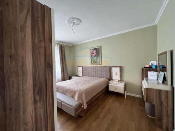 Tirane, shitet apartament 2+1+Aneks+Ballkon Kati 1, 123 m² 210.000 € (KOPSHTI BOTANIK)