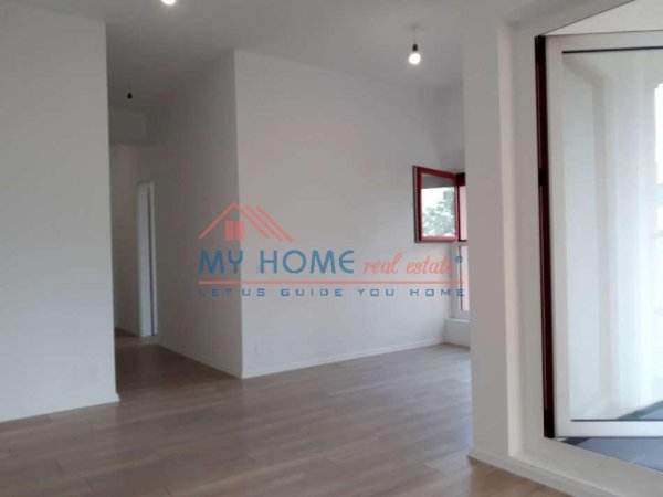 Tirane, shitet apartament 1+1+Ballkon Kati 3, 67 m² 90.000 € (Ali Demi)