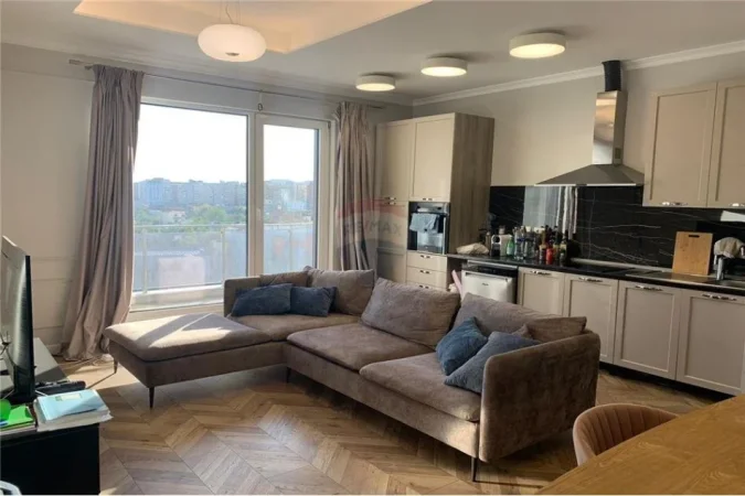 Tirane, jepet me qera apartament 1+1 Kati 4, 80 m² 500 € (Fusha e Aviacionit)