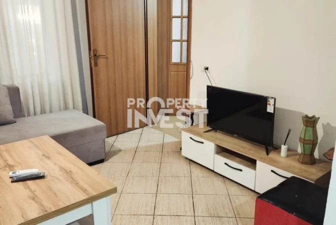 Tirane, jepet me qera apartament 2+1 Kati 1, 171 m² 450 € (Ali Demi)