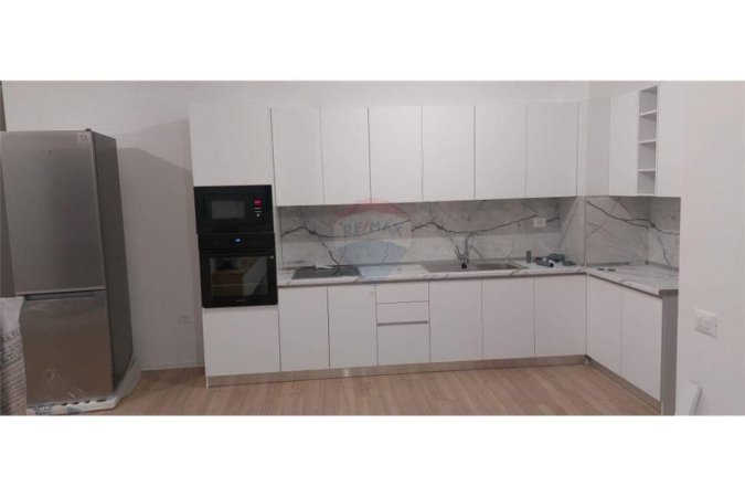 Tirane, jepet me qera apartament 2+1 Kati 6, 87 m² 420 € (JEPET APARTAMENT 2+1 ME QIRA NE ALI DEMI MANGALEM)