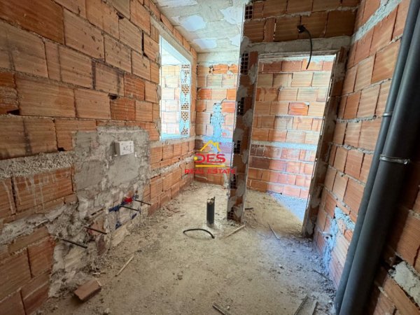 Vlore, shitet garsonier 1+1 Kati 3, 71 m² 129.400 € (Rruga Sali Vranishti)