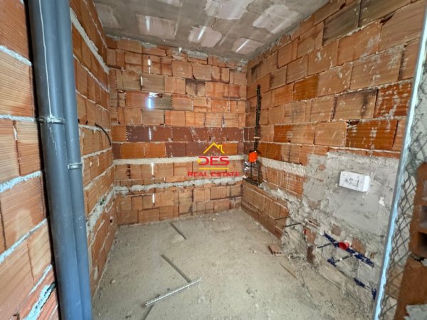 Vlore, shitet garsonier 1+1 Kati 3, 71 m² 129.400 € (Rruga Sali Vranishti)