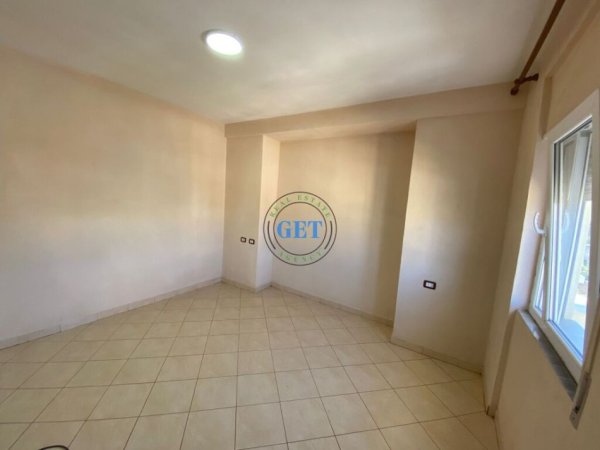 Durres, shitet apartament 2+1+Ballkon , 115 m² 105.000 € (Spitali, Durres)