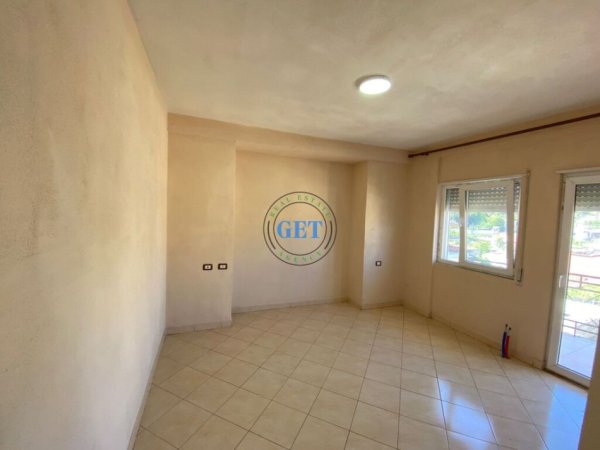 Durres, shitet apartament 2+1+Ballkon , 115 m² 105.000 € (Spitali, Durres)