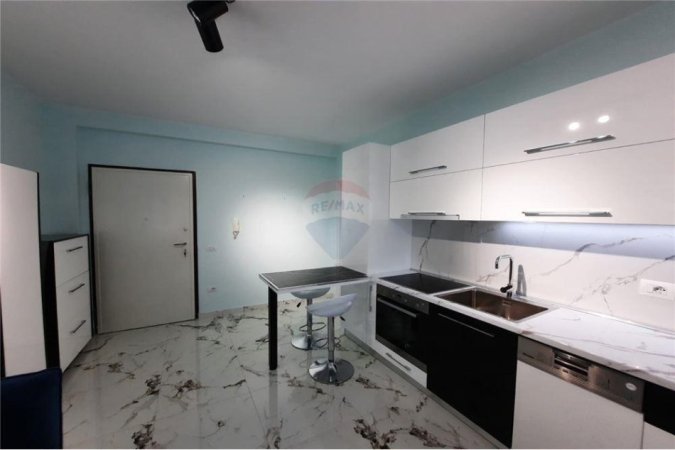 Tirane, jepet me qera garsonier 1+1 Kati 8, 42 m² 450 € (Garsoniere me qira ne Don Bosko)