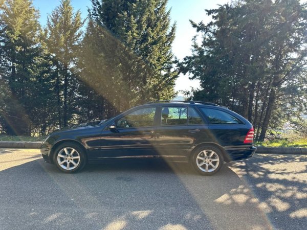 Elbasan, shes me portobagazh Mercedes c220 Nafte, e zeze automatik Klima 267.000 km 4.500 €