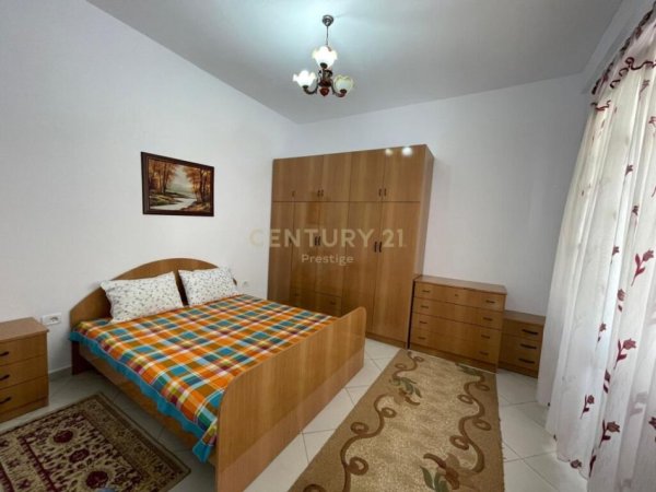Tirane, jepet me qera apartament 2+1 Kati 1, 95 m² 500 € (Sauk)