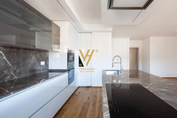 Tirane, shitet apartament 2+1+Ballkon Kati 2, 122 m² 342.000 € (RRUGA E KOSOVAREVE)
