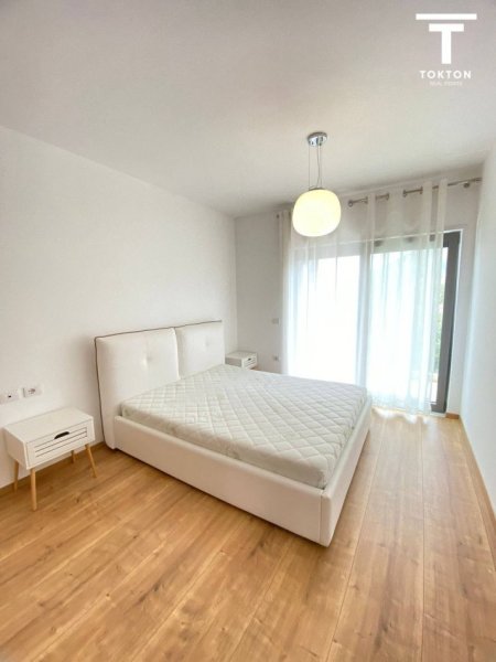 Tirane, jepet me qera Vile 2+1+Ballkon Kati 2, 175 m² 1.450 € (TEG)