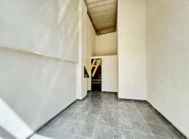 Tirane, jepet me qera dyqan Kati 0, 23 m² 300 € (RRUGA QEMAL STAFA)
