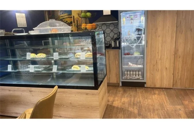 Tirane, jepet me qera lokal Kati 0, 100 m² 1.500 € (Kika 2 - Komuna e Parisit)